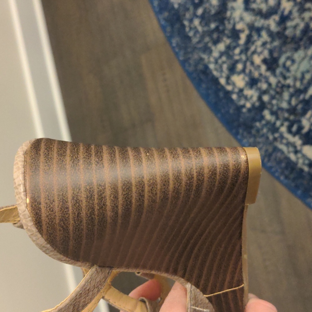 Ann Taylor wedges - Picture 10 of 11